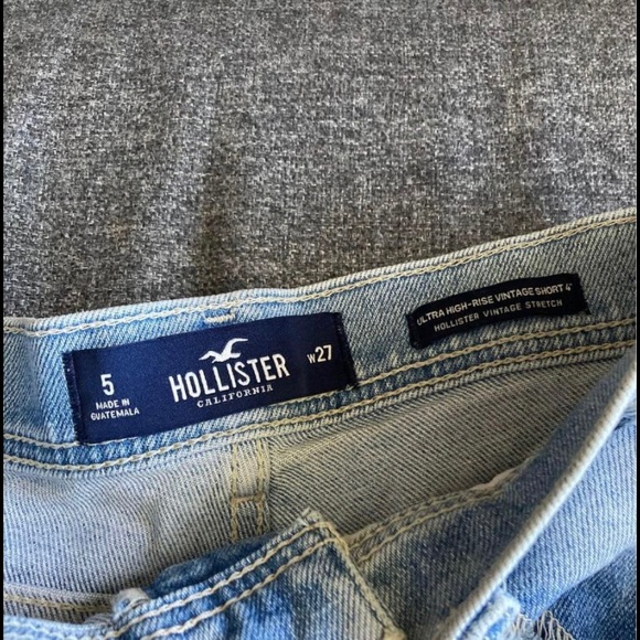 Hollister high waisted denim shorts - Picture 3 of 3